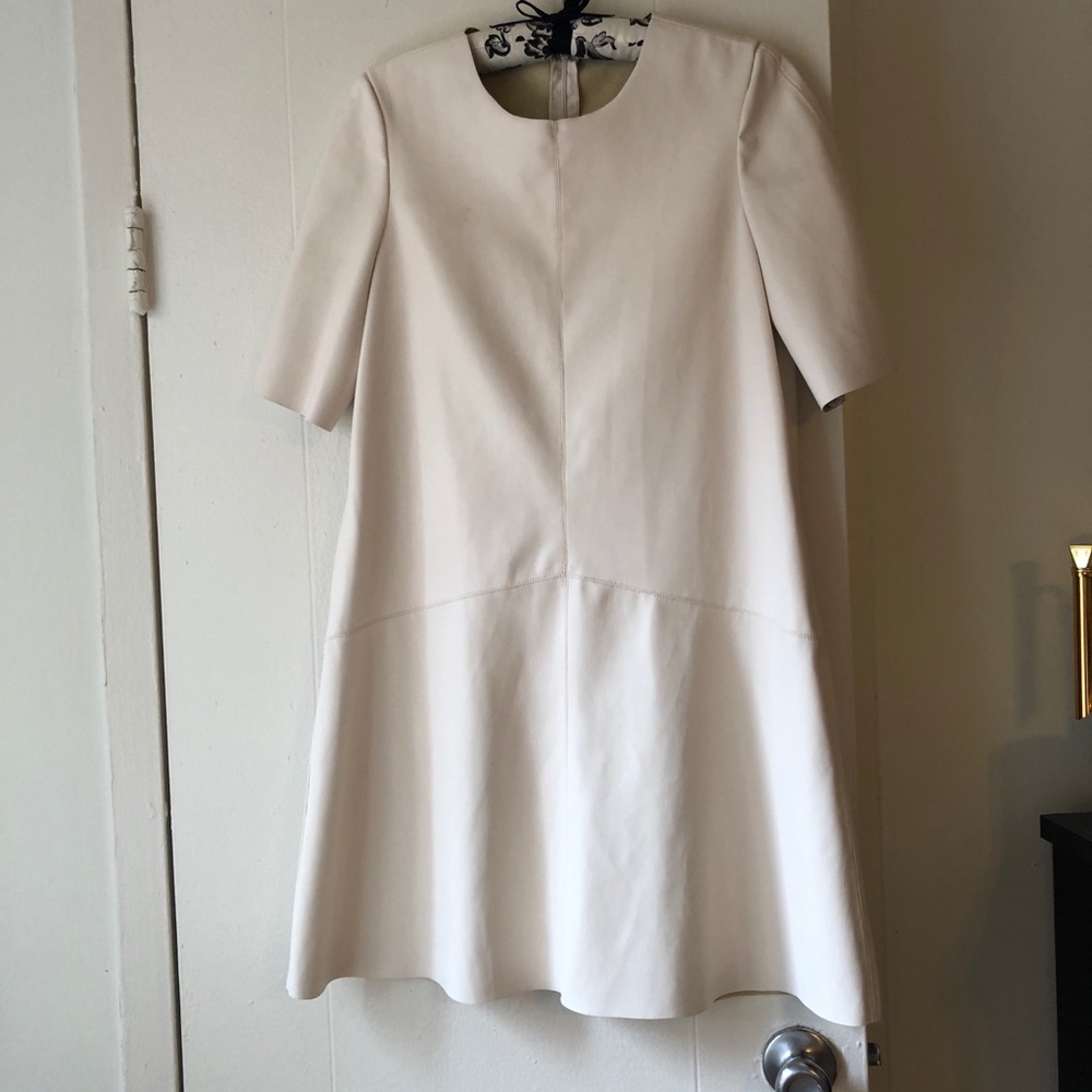 SALE🌟 White Faux Leather Zara Dress 💃🏻